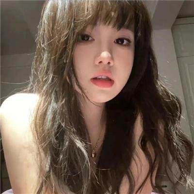 惊叫少女